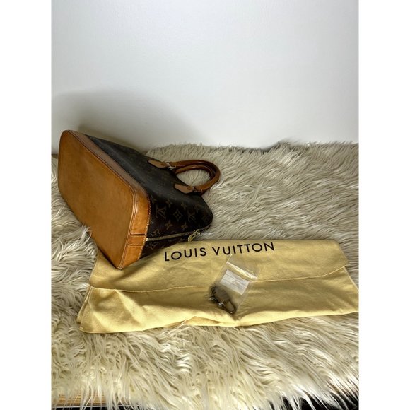Louis Vuitton Monogram Canvas Alma PM - Picture 9 of 9